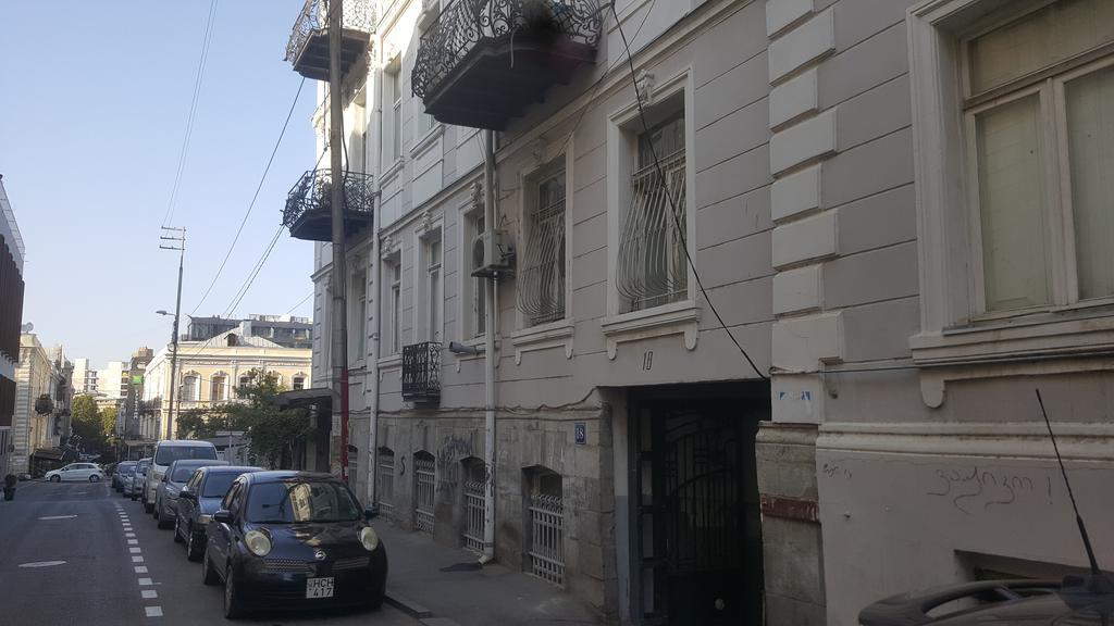 Old Tbilisi Trio Apartments מראה חיצוני תמונה